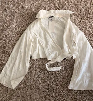 ZARA Blouse thumbnail 1