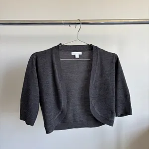 Y2K New York & Company Cropped Shrug Sweater Cozy Cardigan S Coquette Babydoll thumbnail 2