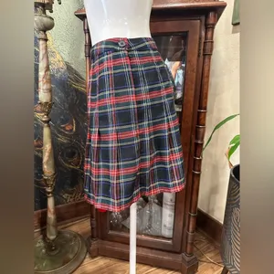 EUC Urban Outfitters Women' plaid pleated skirt. thumbnail 5