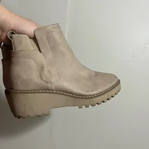 Pre loved dolce vita boots Tan Size 8.5 thumbnail 2