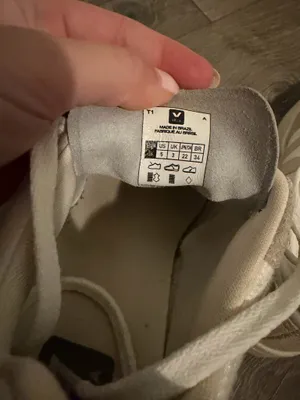 VEJA Sneakers thumbnail 4