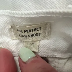 Madewell White Denim Perfect Jean Shorts Frayed Hem 5 Pocket Design Size 32 thumbnail 4