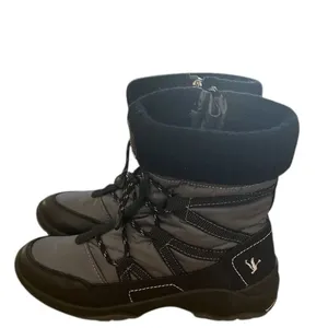 Santana Canada Thea Waterproof Boot Size 10, Black/Grey, NWOT thumbnail 3