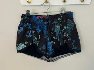 Lululemon Floral Shorts thumbnail 1