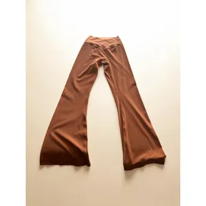 Sunzel Crossover Flare Leggings Terracotta Brown V Waist Yoga Pants Small thumbnail 2