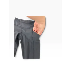Lululemon Black Cropped Pocket Leggings Size 2 thumbnail 7