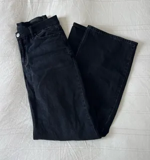 American Eagle Straight Leg High Waisted Black Jean thumbnail 1