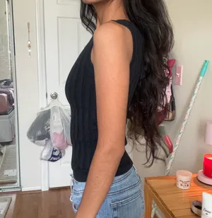 Black Top thumbnail 2