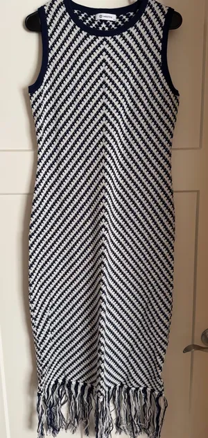 Amazon Dress thumbnail 1