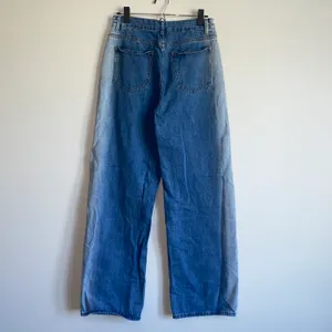 SheIn High Waisted Color Fade Jeans thumbnail 8