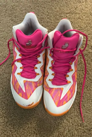 Moolah Basketball Shoes Pink Size 10 thumbnail 1