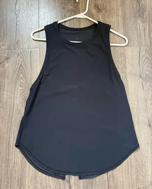 Lululemon Black Tank  thumbnail 1