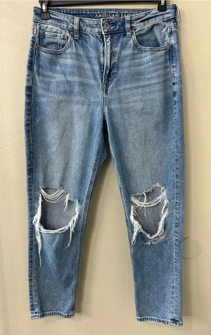 American Eagle Mom Jean Light Blue Denim Distressed Jeans Sz 8 S thumbnail 1