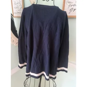 French Curve Large Sweater Blue White Cashmere Round Neck Luxury‎ thumbnail 2