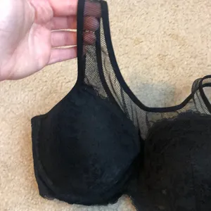 Black lace padded bralette Size undefined thumbnail 2