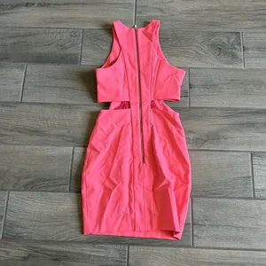 Elizabeth and James pink cutout dress thumbnail 4