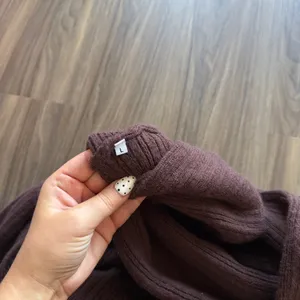 Amazon Sweater thumbnail 2