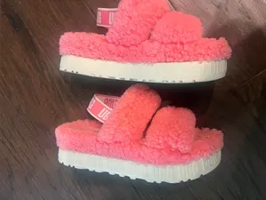 UGG Pink Fuzz Platform Slide with Elastic Logo Backstrap 8 GUC thumbnail 5