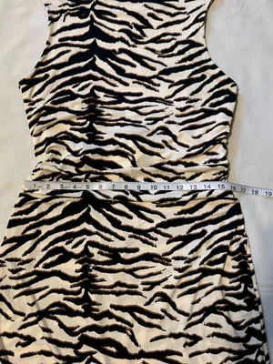 H&M Midi Dress Zebra Print Size L Women’s Black and Cream NWT thumbnail 10