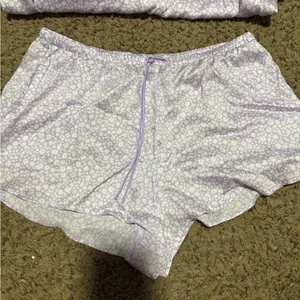 PINK - Victoria's Secret Lavender Floral Women's Sleepwear Set thumbnail 4