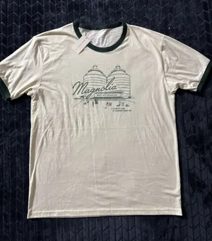 Magnolia Womens Waco Silos Texas Graphic Print T-shirt Ivory Size XL NWT thumbnail 1