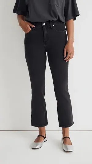 Madewell Black Curvy Kick Out Crop Jean Size 27 thumbnail 1