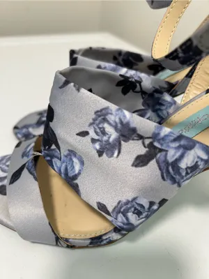 Betsey Johnson Blue Floral Heeled Sandals Size 6M thumbnail 6