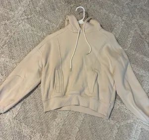 Cream Aerie sweatshirt  thumbnail 1
