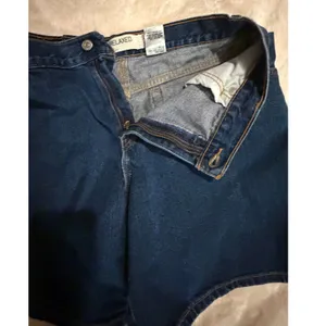 Late Y2K / Early 2000s Vintage Levi's 550 Relaxed Fit Jorts. Woman December 2006 thumbnail 14