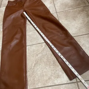 Wilfred Free Vegan Leather Pants High Waisted Brown‎ Straight Leg Trousers Sz 0 thumbnail 6