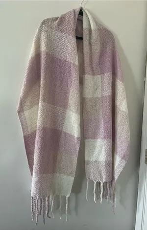 NWT Old Navy Pink Ivory Plaid Oversized Blanket Scarf Winter Cozy Fringe Preppy thumbnail 1
