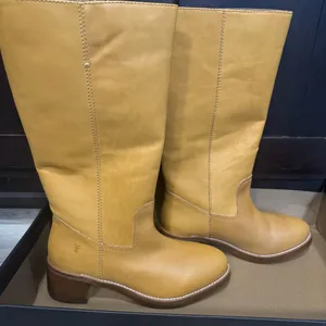 Frye Women’s Camryn Tall Pull On Boots Size 8M Color: Banana NIB thumbnail 1
