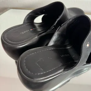 TOMMY HILFIGER Vintage 90s Y2K Black Leather Chunky Platform Slip On Clog Mules thumbnail 11