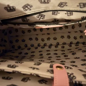 Juicy Couture Black Tote with‎ Pink Highlights thumbnail 7