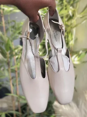 Ros Hommerson VTG Cream beige white t-strap ballet flats mary jane whimsy whimsical #fairycore #balletcore #preppy #schoolgirl 100% Genuine leather Great for a whimsical fairy aesthetic / preppy school girl / office siren core thumbnail 1
