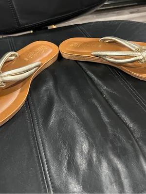 Bella Vita Metallic Gold Knotted Thong Sandals thumbnail 5