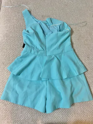 Super cute Flattering Romper Blue Size M thumbnail 1
