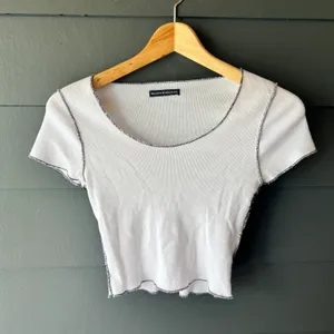 Brandy Melville crop top thumbnail 1