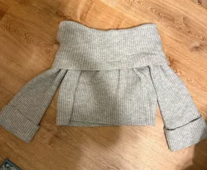 Jessica Simpson Gray Ribbed Sweater NWT thumbnail 1