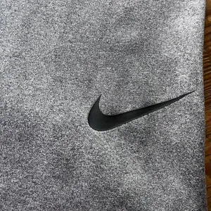 Nike Leggings Size M thumbnail 2