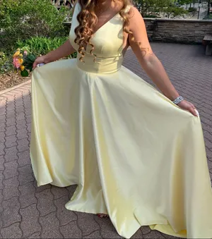 Beautiful Pink Prom/homecoming Dress thumbnail 3