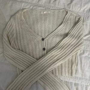 Aeropostale cropped cardigan/sweater thumbnail 1