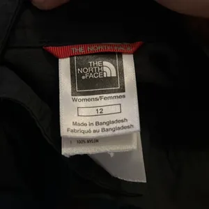 The north face‎ black shorts 12 thumbnail 6
