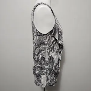 NY&CO Gray Floral Ruffle Tank Top Large Feminine Elegant Romantic Polished Work thumbnail 4