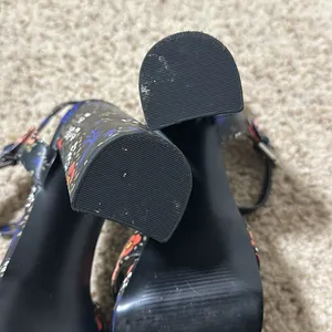 Nine West Funkyo Floral Print Platform Heels thumbnail 6