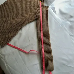 Guess‎ Small Brown Cold Shoulder Pullover thumbnail 6