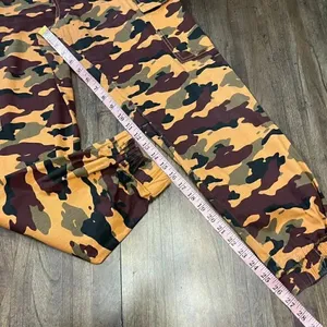Loose Zip Camo Jeans thumbnail 9