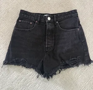 Zara Jean Shorts thumbnail 1