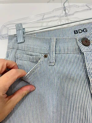 BDG Urban Outfitters Blue Size 24 Mid-Rise Cigarette Ankle Striped Jeans thumbnail 4