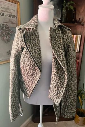 ZARA Cheetah Print Jacket thumbnail 1